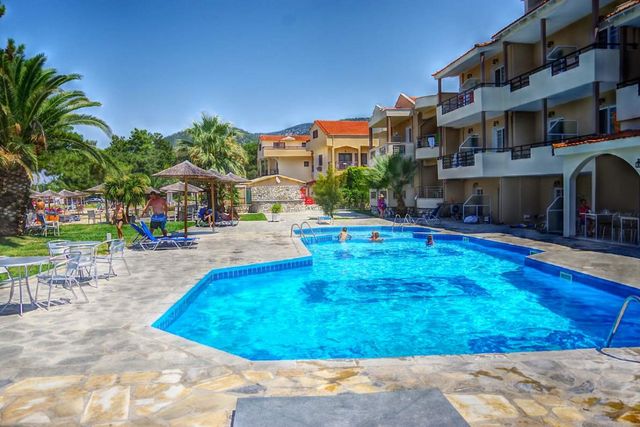 Rachoni Bay Resort