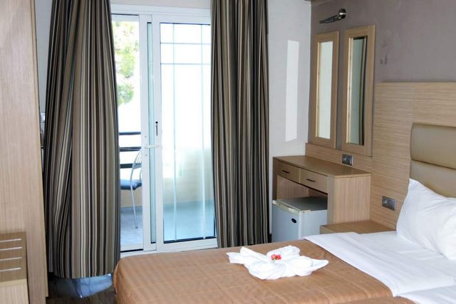 Rachoni Bay Resort